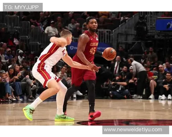 斯波称赞小米切尔持球防守表现出色首发防守韧性令人欣慰 斯波称赞小米切尔持球防守表现出色首发防守韧性令人欣慰