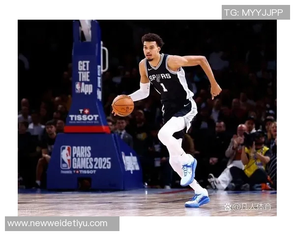 文班亚马全场数据耀眼却失误频繁13投7中斩获27分11篮板4助攻3抢断1盖帽